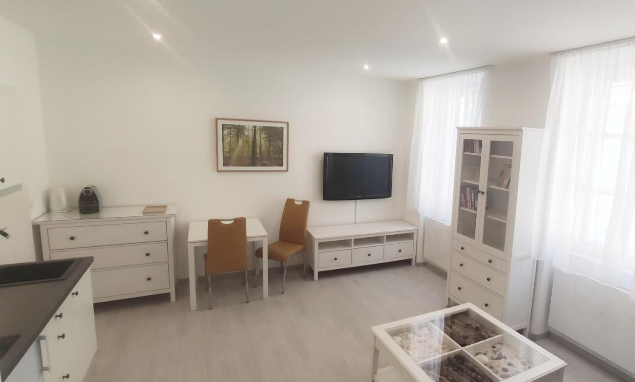 Gemuetliche Zweiraumwohnung In Ruhelage Відень Екстер'єр фото