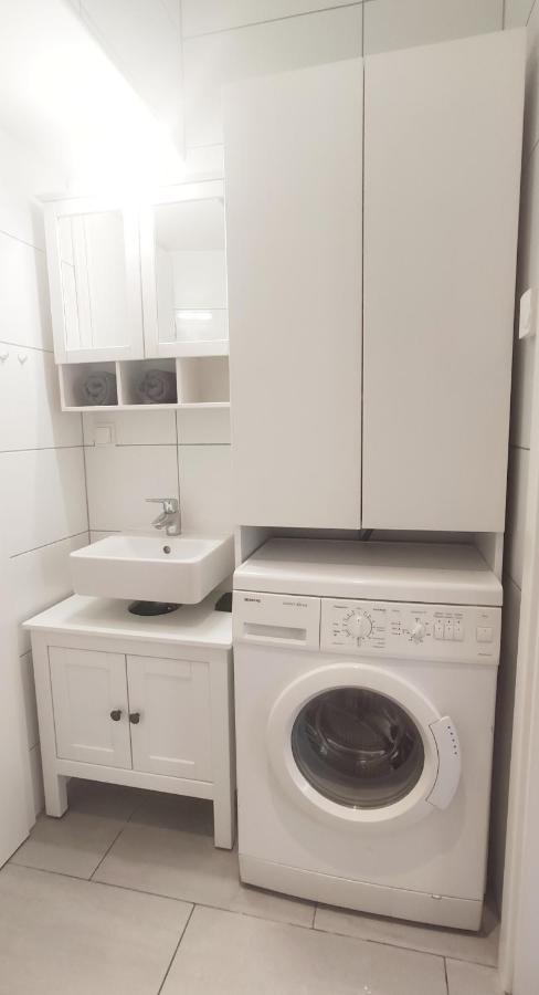 Gemuetliche Zweiraumwohnung In Ruhelage Відень Екстер'єр фото