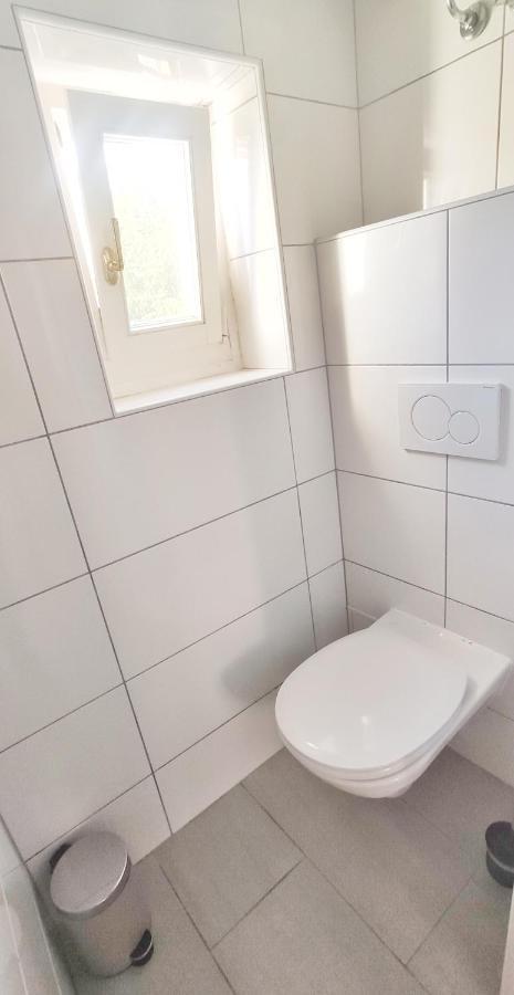 Gemuetliche Zweiraumwohnung In Ruhelage Відень Екстер'єр фото